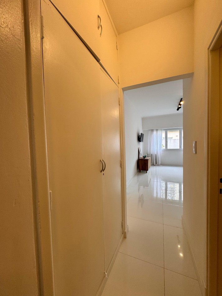 Departamento 2 ambientes reciclado a la calle