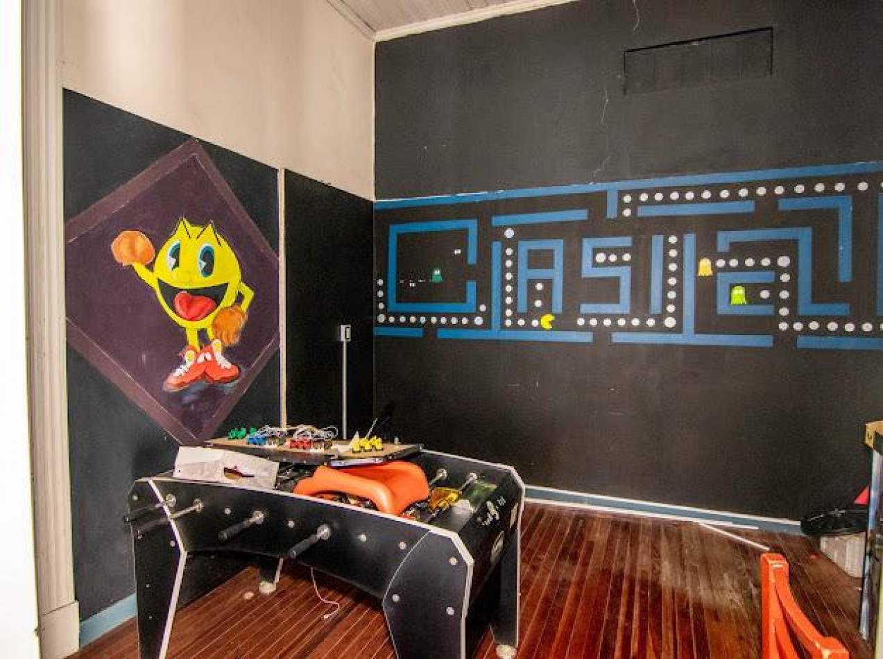 Lote con Construcciones y Renta en Zona Semi Centrica - Ideal Desarrollo