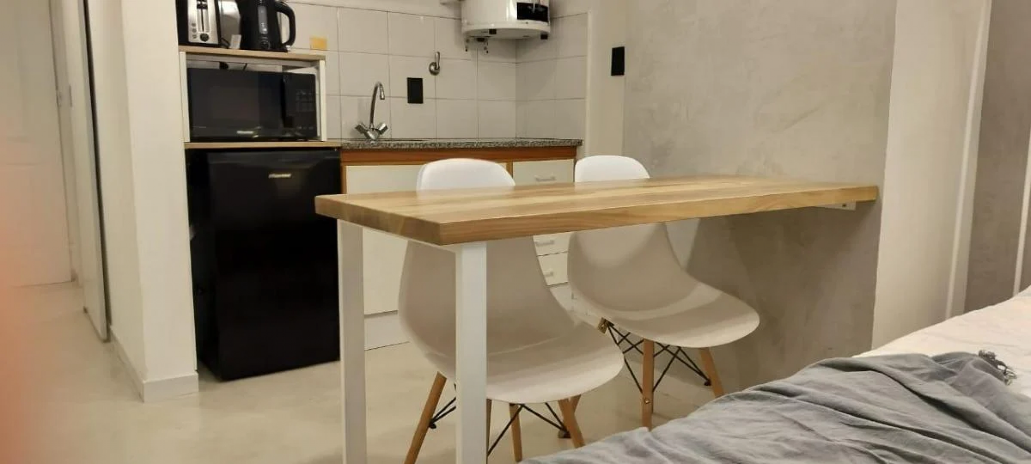 Monoambiente Amoblado con Terraza Privada en Pleno Centro de Tandil - A Estrenar