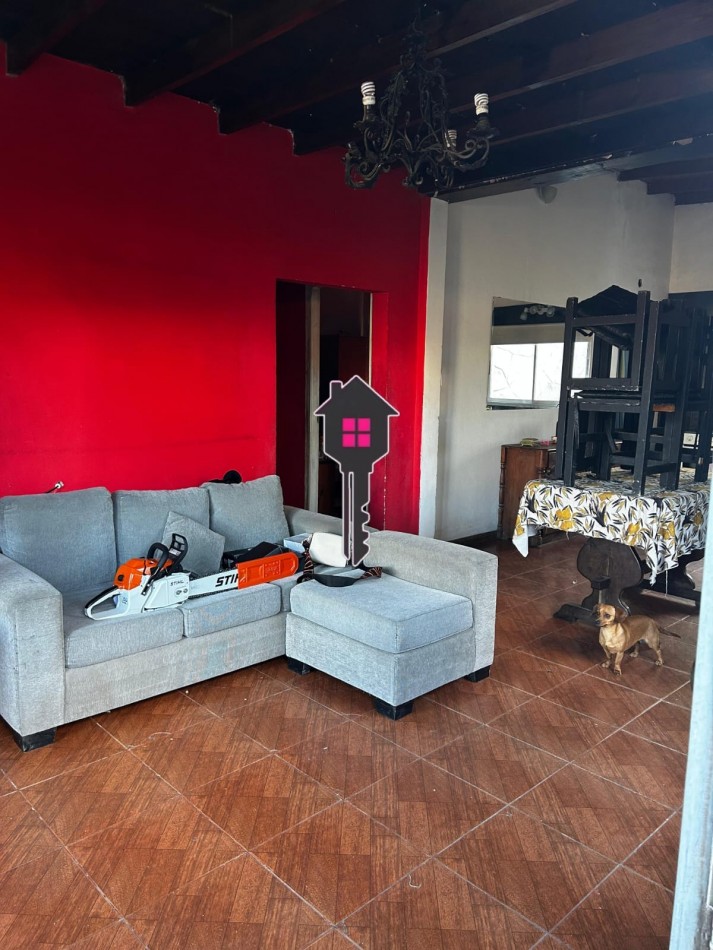 VENTA CASA 3 DORMITORIOS, SOBRE LOTE DE 650 MTS 