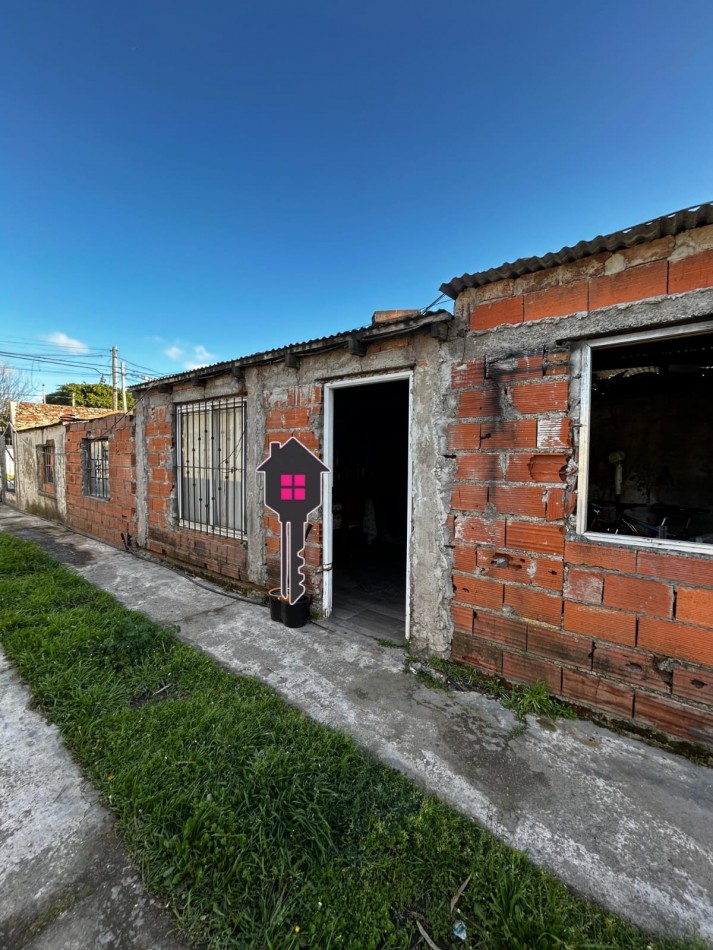 VENTA CASA 3 DORMITORIOS, SOBRE LOTE DE 650 MTS 