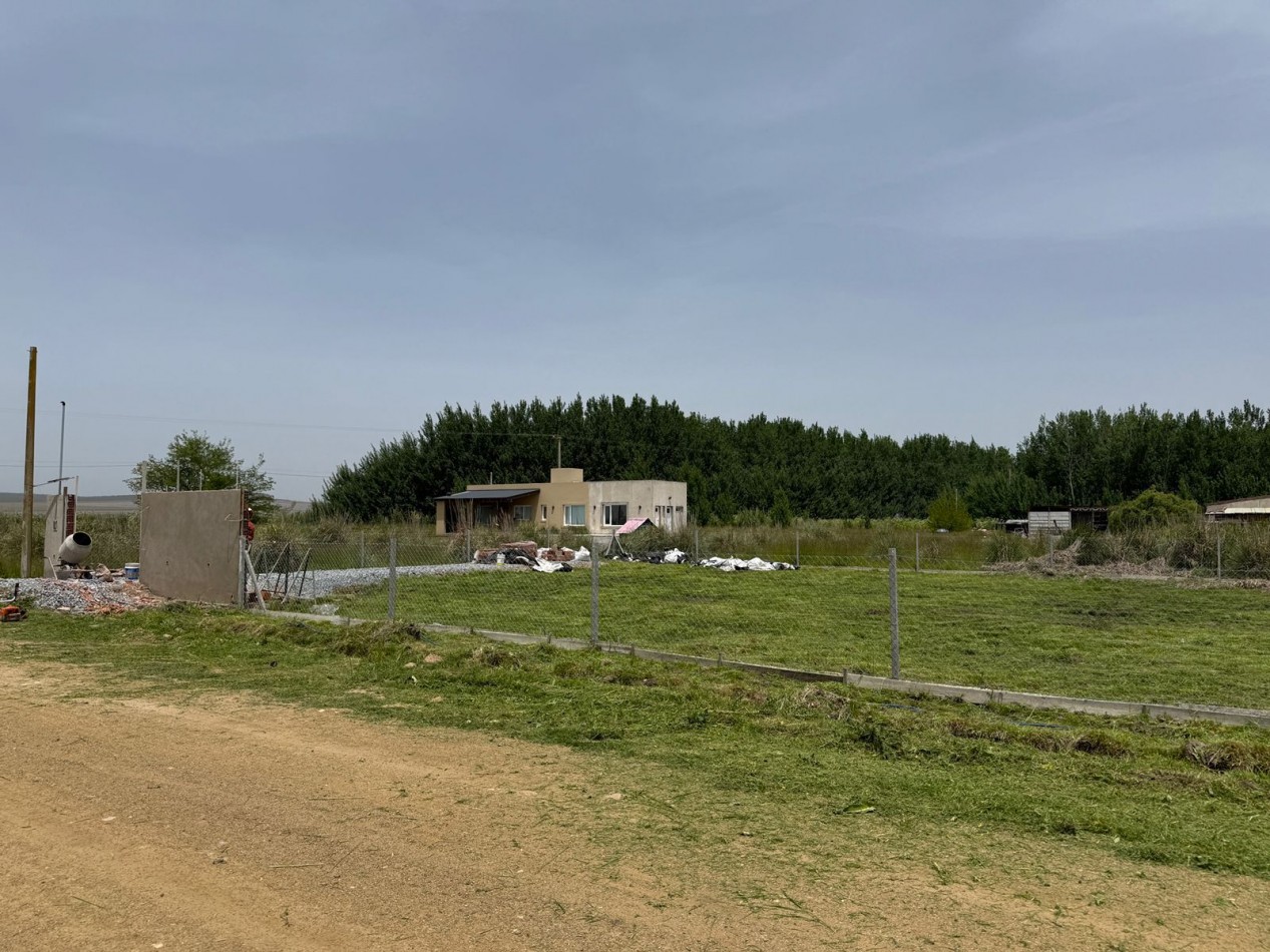 VENTA LOTE EN GARDEY CON PARRILLA + PILETA DE 9 X 3,50