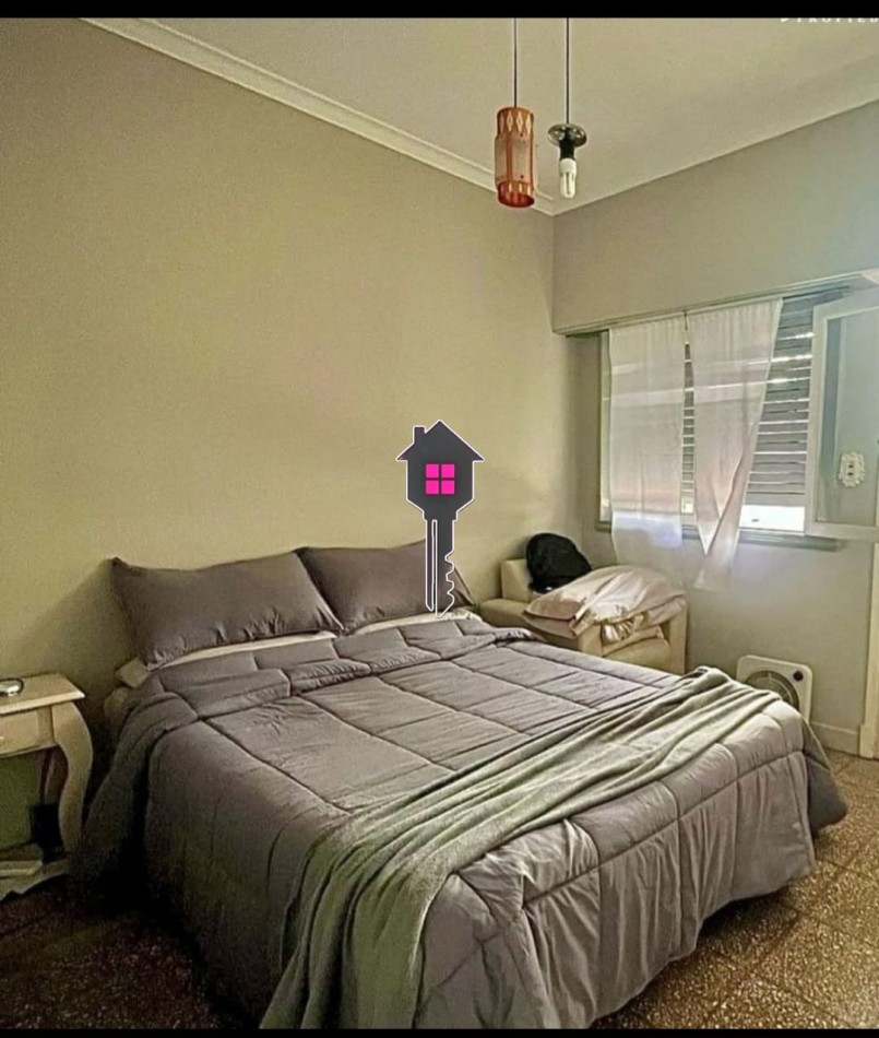 Casa semicentrica 2 dormitorios