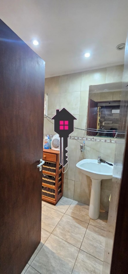 VENTA CASA EN GARDEY CON GALPON 