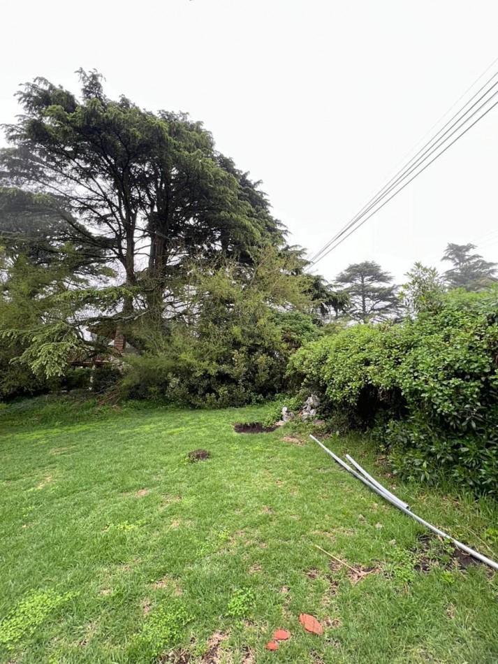 Lote de 784m2 con servicios en Sierra de los Padres