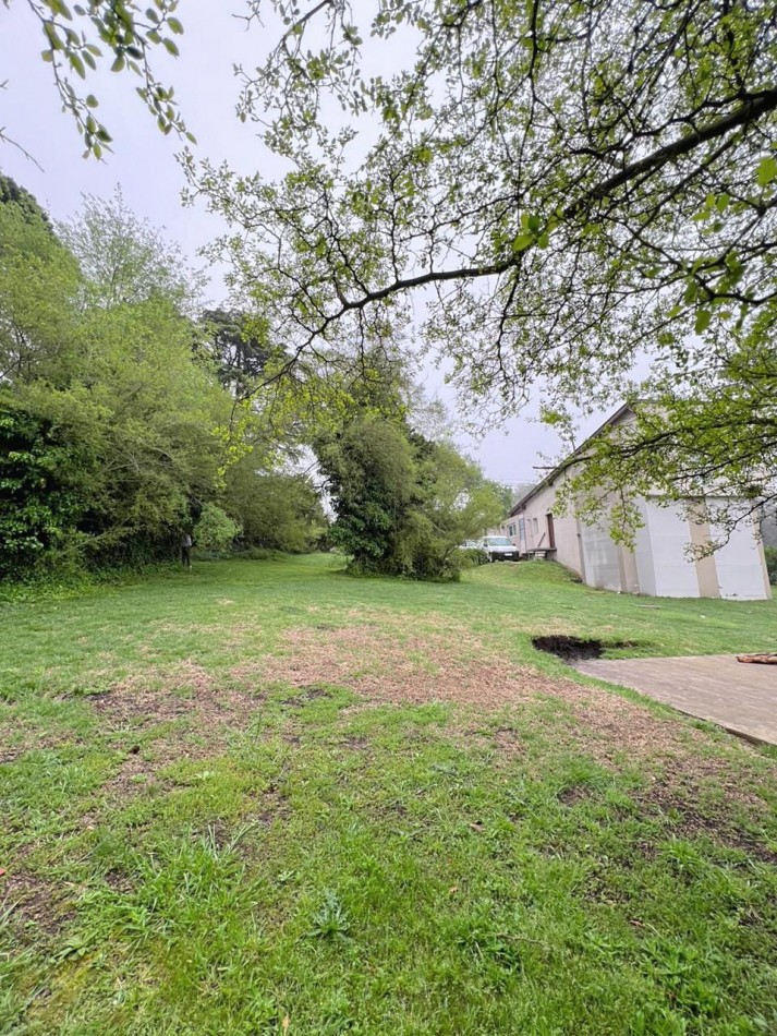 Lote de 784m2 con servicios en Sierra de los Padres