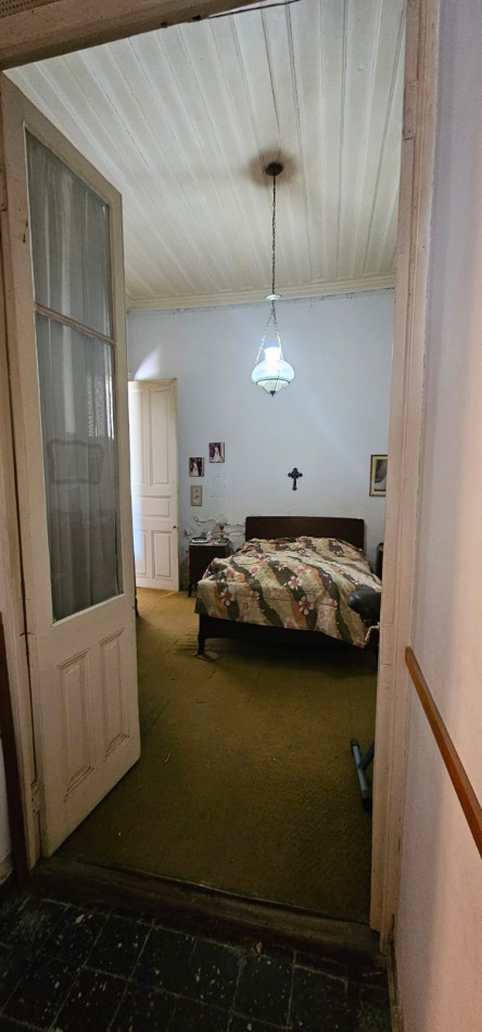 VENTA CASA 3 DORMITORIOS Y LOCAL AL FRENTE