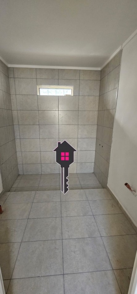 VENTA CASA 2 DORMITORIOS, PH AL FRENTE 