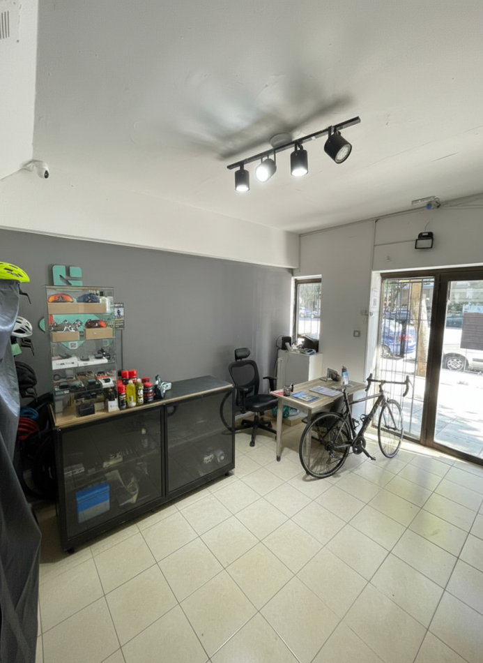 Local 65 m² en Av. Colon 1850 a metros de Plaza Colon