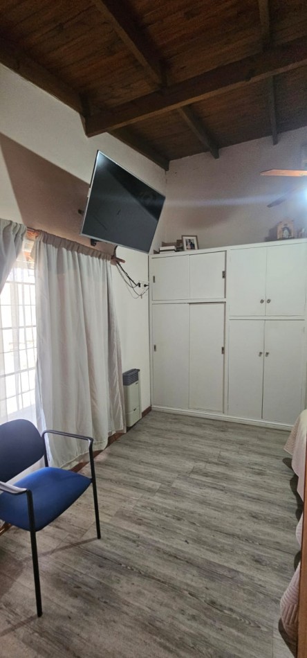 VENTA CASA DE 2 DORMITORIOS, QUINCHO CON PILETA, GALPON 