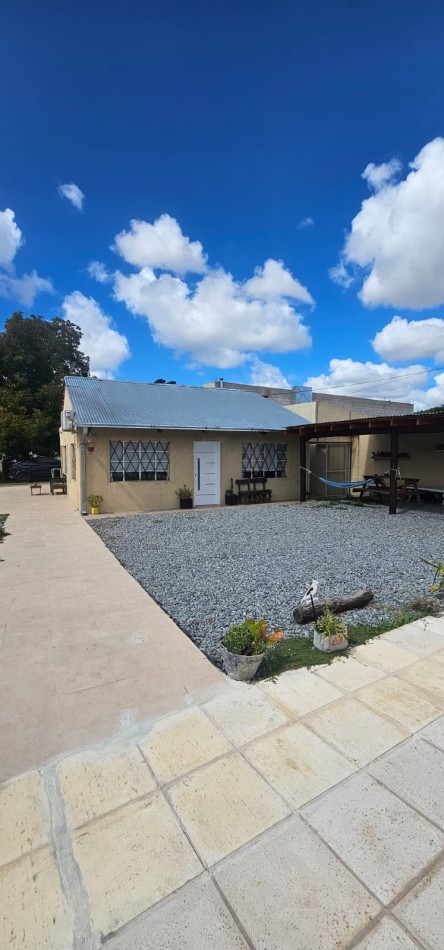 VENTA CASA QUINTA SOBRE LOTE DE 12X50