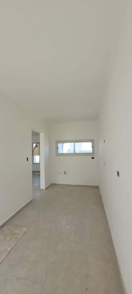 VENTA CASA A ESTRENAR, 2 DORMITORIOS ZONA HIPODROMO