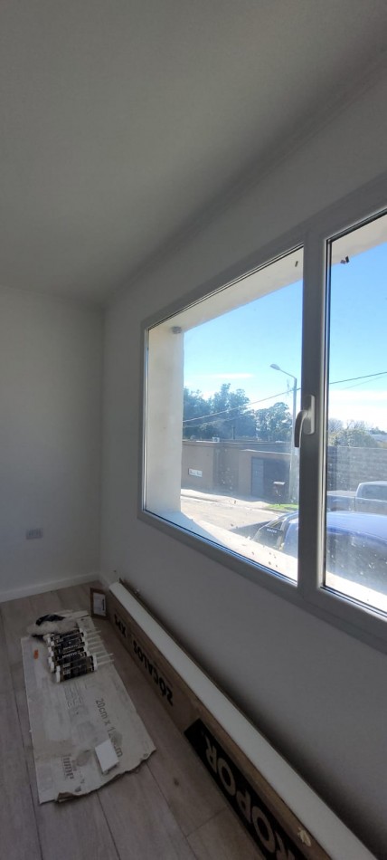 VENTA CASA A TERMINAR 3 DORMITORIOS UNO EN SUITE