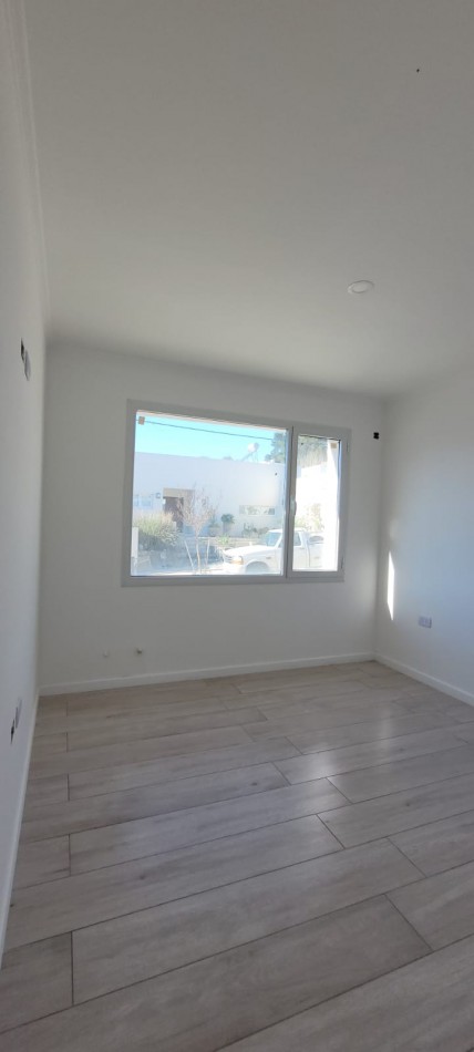 VENTA CASA A TERMINAR 3 DORMITORIOS UNO EN SUITE