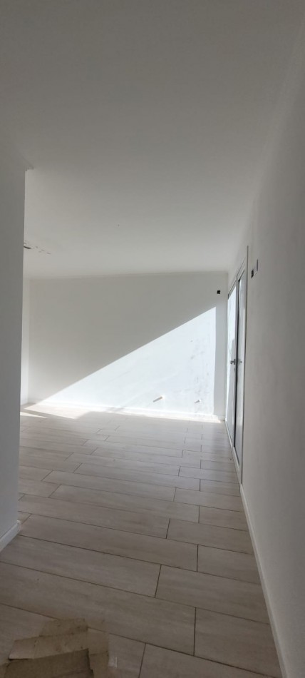 VENTA CASA A TERMINAR 3 DORMITORIOS UNO EN SUITE