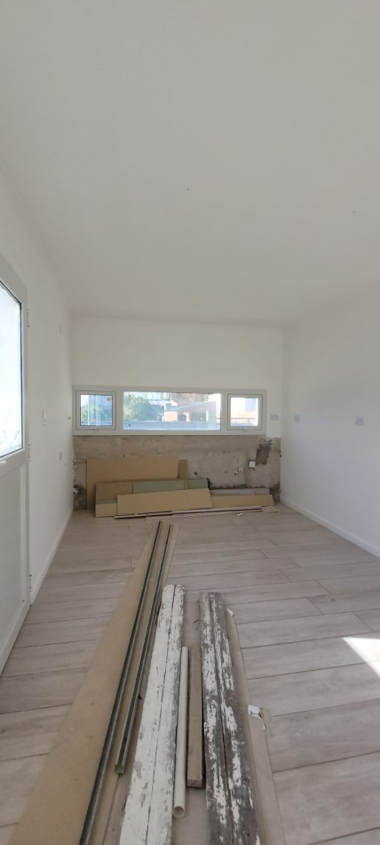 VENTA CASA A TERMINAR 3 DORMITORIOS UNO EN SUITE