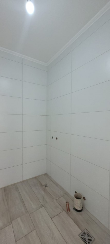 VENTA CASA A TERMINAR 3 DORMITORIOS UNO EN SUITE