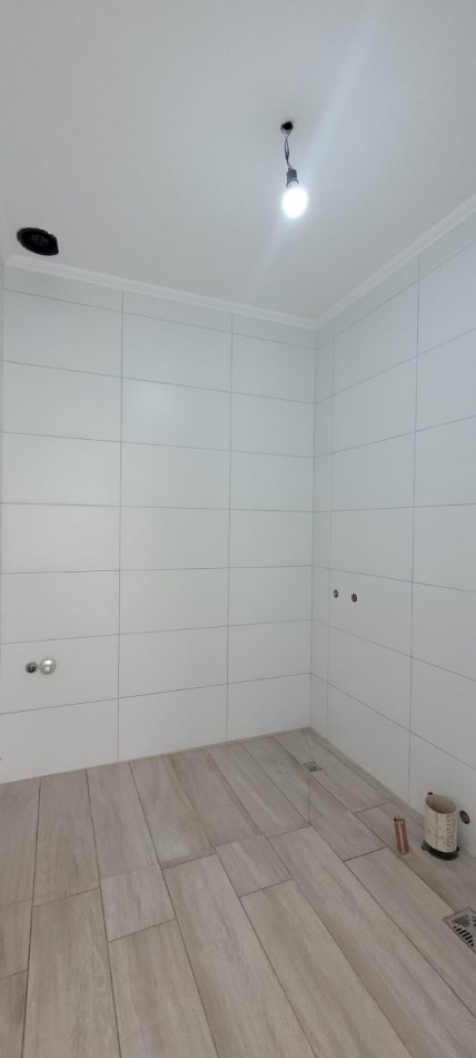 VENTA CASA A TERMINAR 3 DORMITORIOS UNO EN SUITE