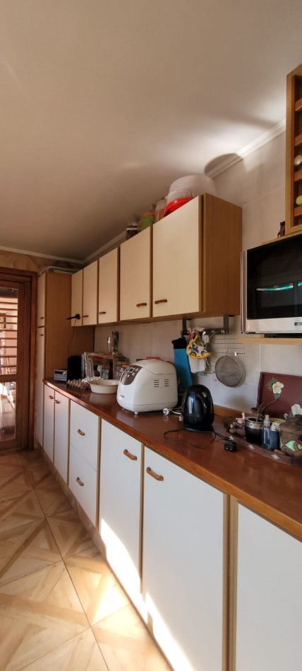 VENTA CASA 3 DORMITORIOS SOBRE LOTE DE 487 MTS