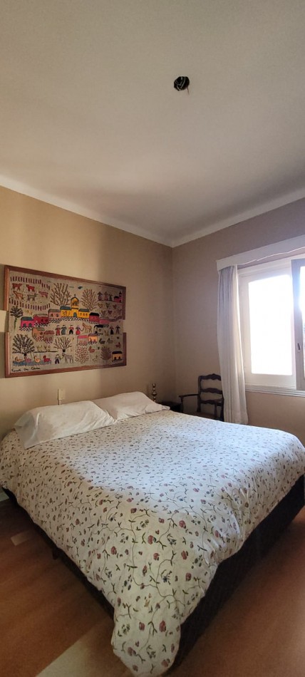 VENTA CASA 3 DORMITORIOS SOBRE LOTE DE 487 MTS