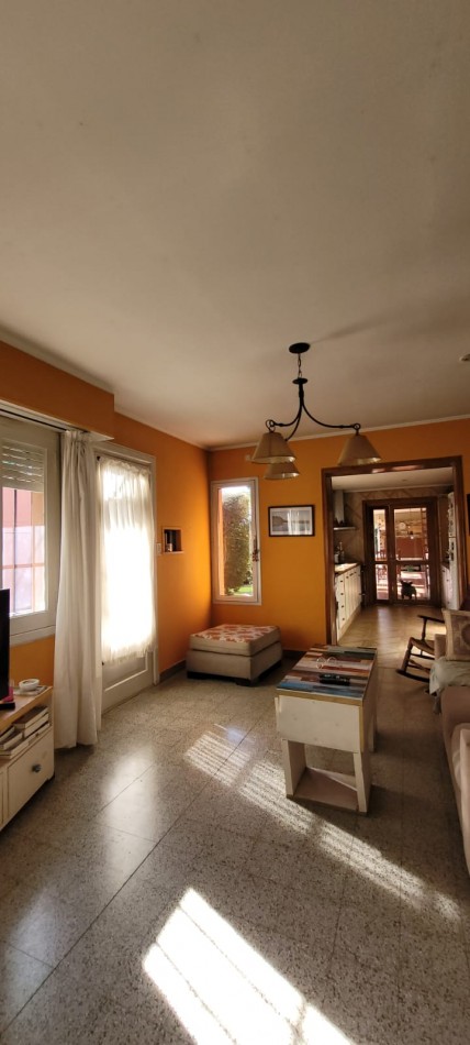 VENTA CASA 3 DORMITORIOS SOBRE LOTE DE 487 MTS