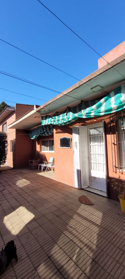 VENTA CASA 3 DORMITORIOS SOBRE LOTE DE 487 MTS