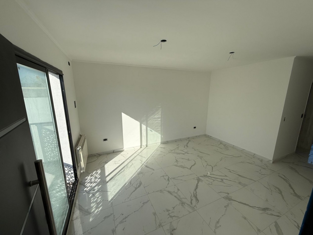Oportunidad en pozo 2 ambientes con balcon