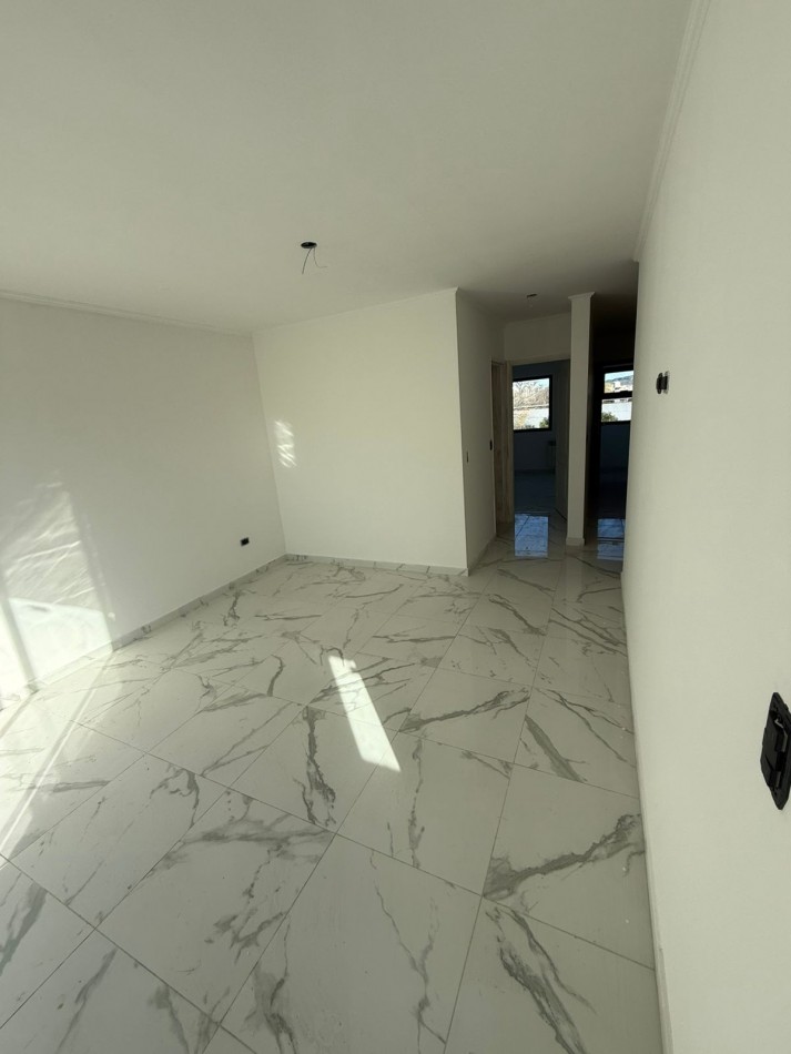 Oportunidad en pozo 2 ambientes con balcon