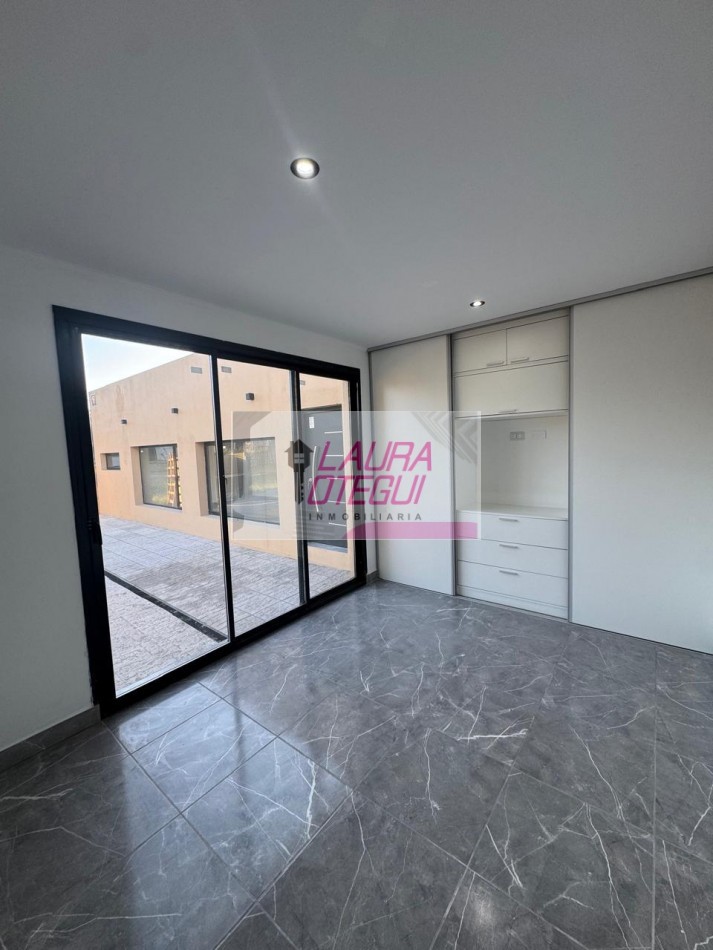 VENTA CASA QUINTA A ESTRENAR ZONA LA ELENA