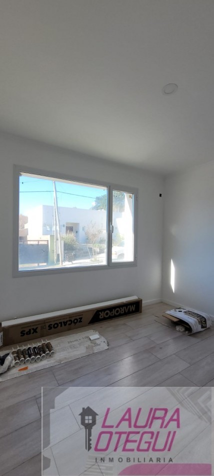 VENTA CASA A TERMINAR 3 DORMITORIOS UNO EN SUITE