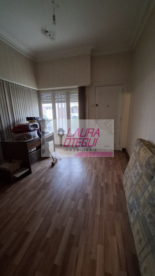 VENTA - Casa de 3 Dormitorios (1 en Suite) con Garaje y Amplio Espacio Multifuncion