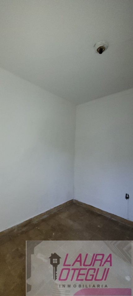 VENTA CASA 5 DORMITORIOS, 3 BAÑOS.