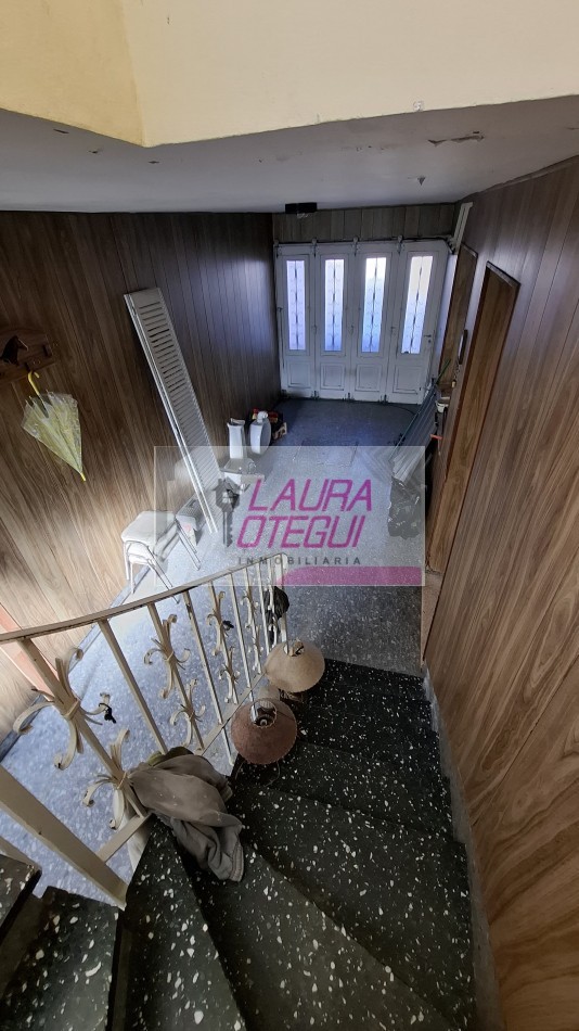 VENTA - Casa de 3 Dormitorios (1 en Suite) con Garaje y Amplio Espacio Multifuncion