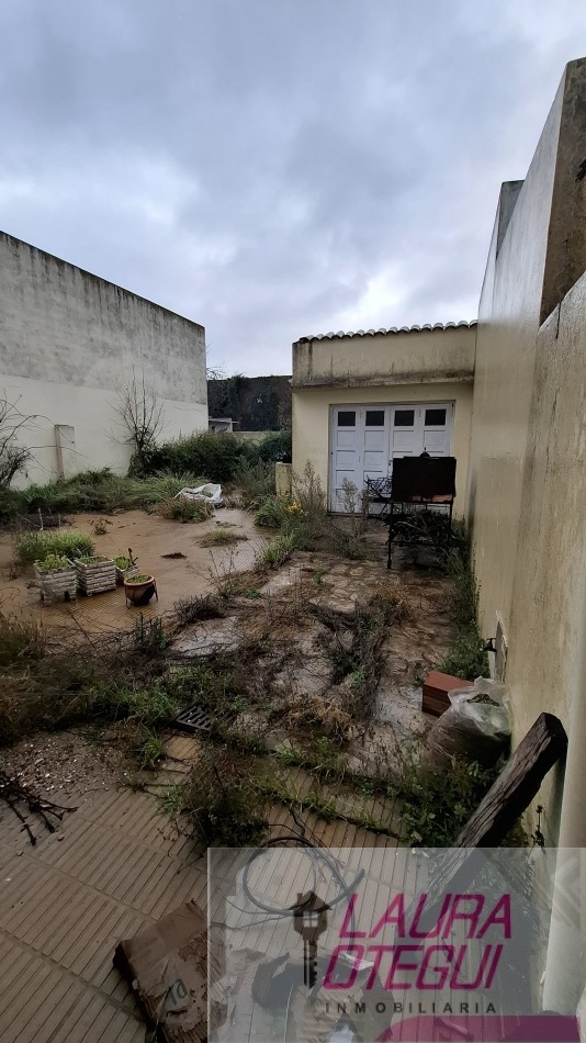 VENTA - Casa de 3 Dormitorios (1 en Suite) con Garaje y Amplio Espacio Multifuncion