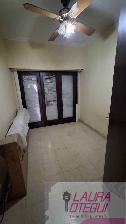VENTA - Casa de 3 Dormitorios (1 en Suite) con Garaje y Amplio Espacio Multifuncion