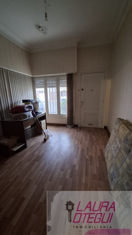 VENTA - Casa de 3 Dormitorios (1 en Suite) con Garaje y Amplio Espacio Multifuncion