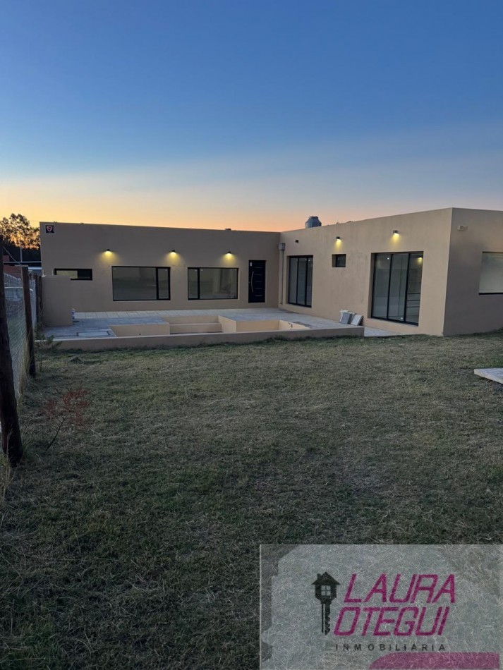 VENTA CASA QUINTA A ESTRENAR ZONA LA ELENA