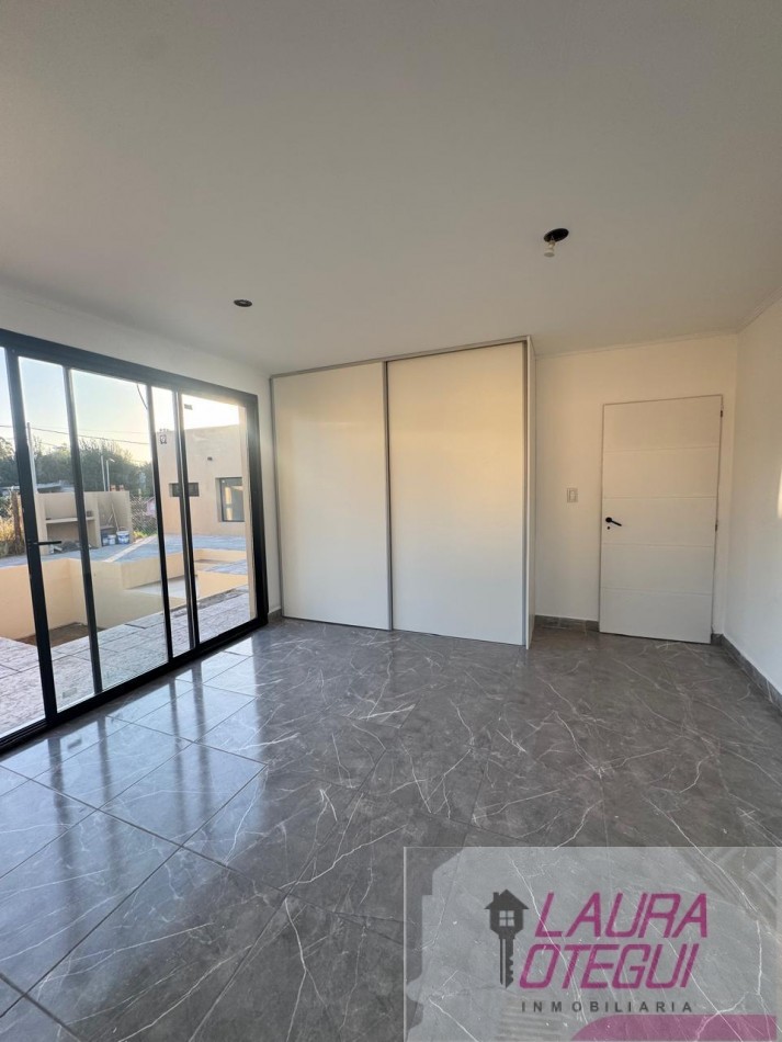 VENTA CASA QUINTA A ESTRENAR ZONA LA ELENA