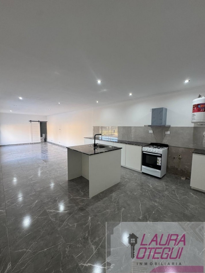 VENTA CASA QUINTA A ESTRENAR ZONA LA ELENA