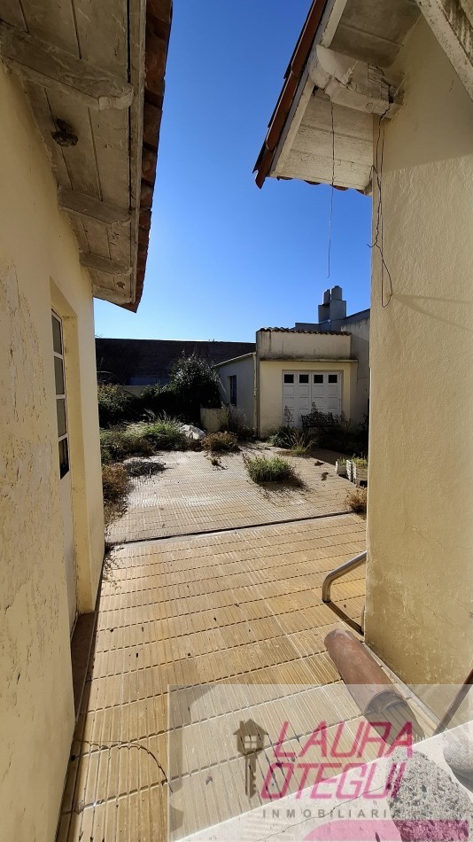 VENTA - Casa de 3 Dormitorios (1 en Suite) con Garaje y Amplio Espacio Multifuncion