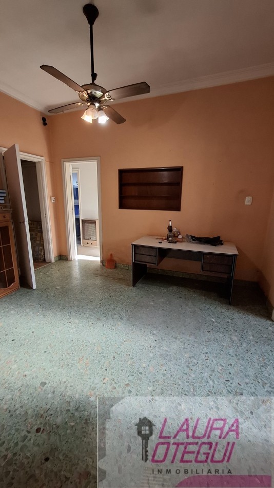 VENTA - Casa de 3 Dormitorios (1 en Suite) con Garaje y Amplio Espacio Multifuncion