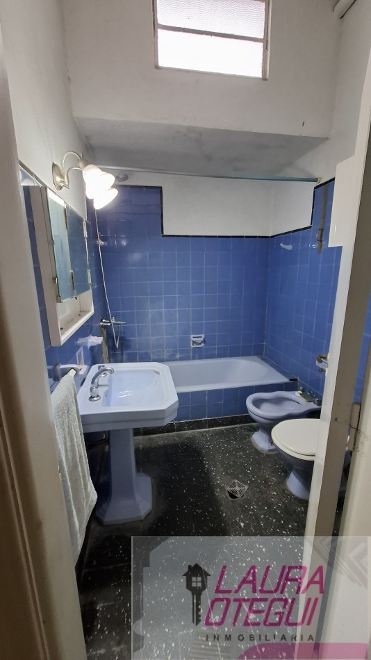 VENTA - Casa de 3 Dormitorios (1 en Suite) con Garaje y Amplio Espacio Multifuncion