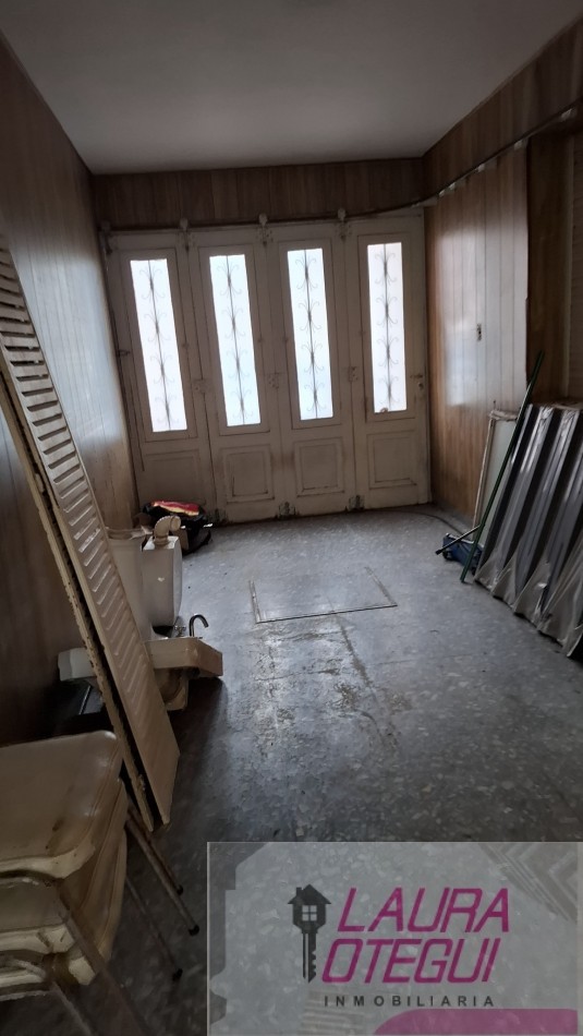 VENTA - Casa de 3 Dormitorios (1 en Suite) con Garaje y Amplio Espacio Multifuncion