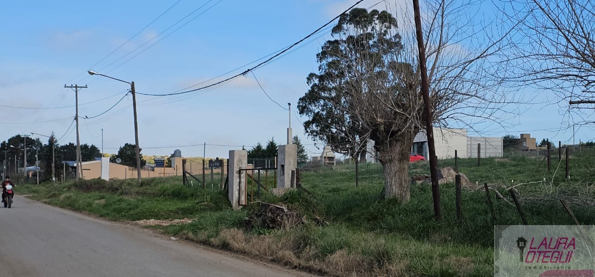 VENTA CASA QUINTA ZONA LA ELENA 