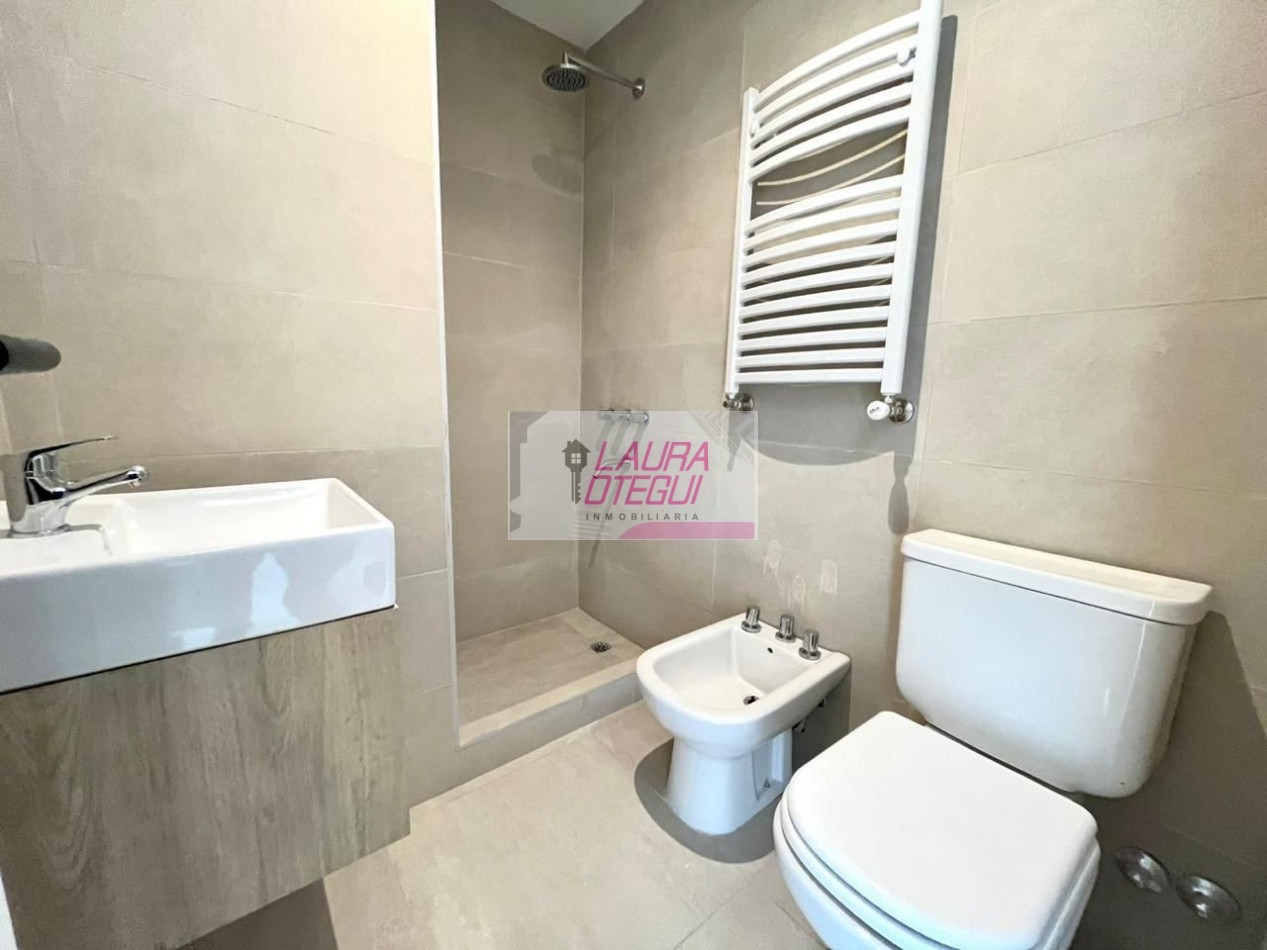 2 ambientes a estrenar con balcon y cochera en Guemes