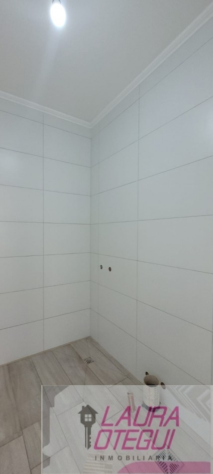 VENTA CASA A TERMINAR 3 DORMITORIOS UNO EN SUITE