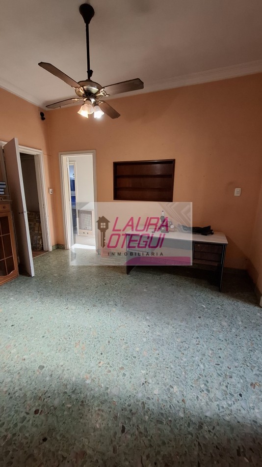 VENTA - Casa de 3 Dormitorios (1 en Suite) con Garaje y Amplio Espacio Multifuncion