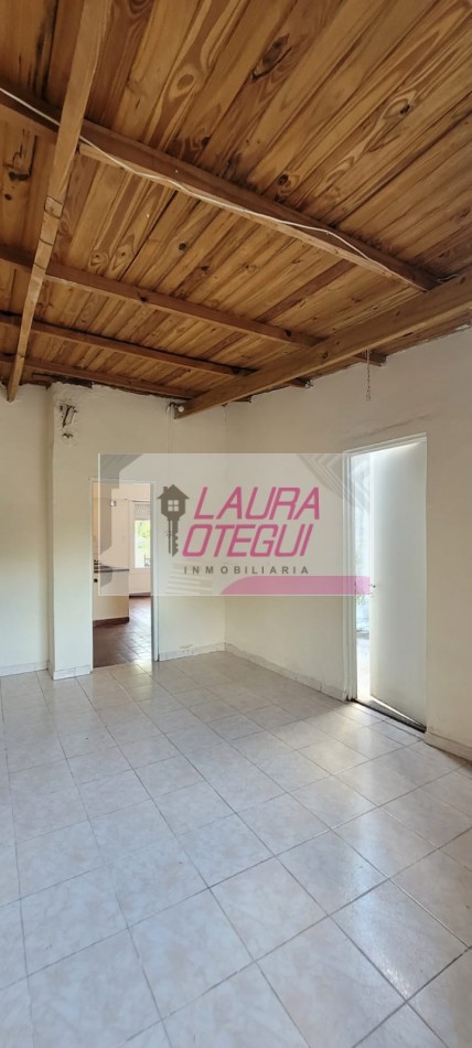 VENTA EN BLOCK, LOCAL + DEPTO DE 3 DORMITORIOS C/COCHERA EN AVENIDA PRINCIPAL 