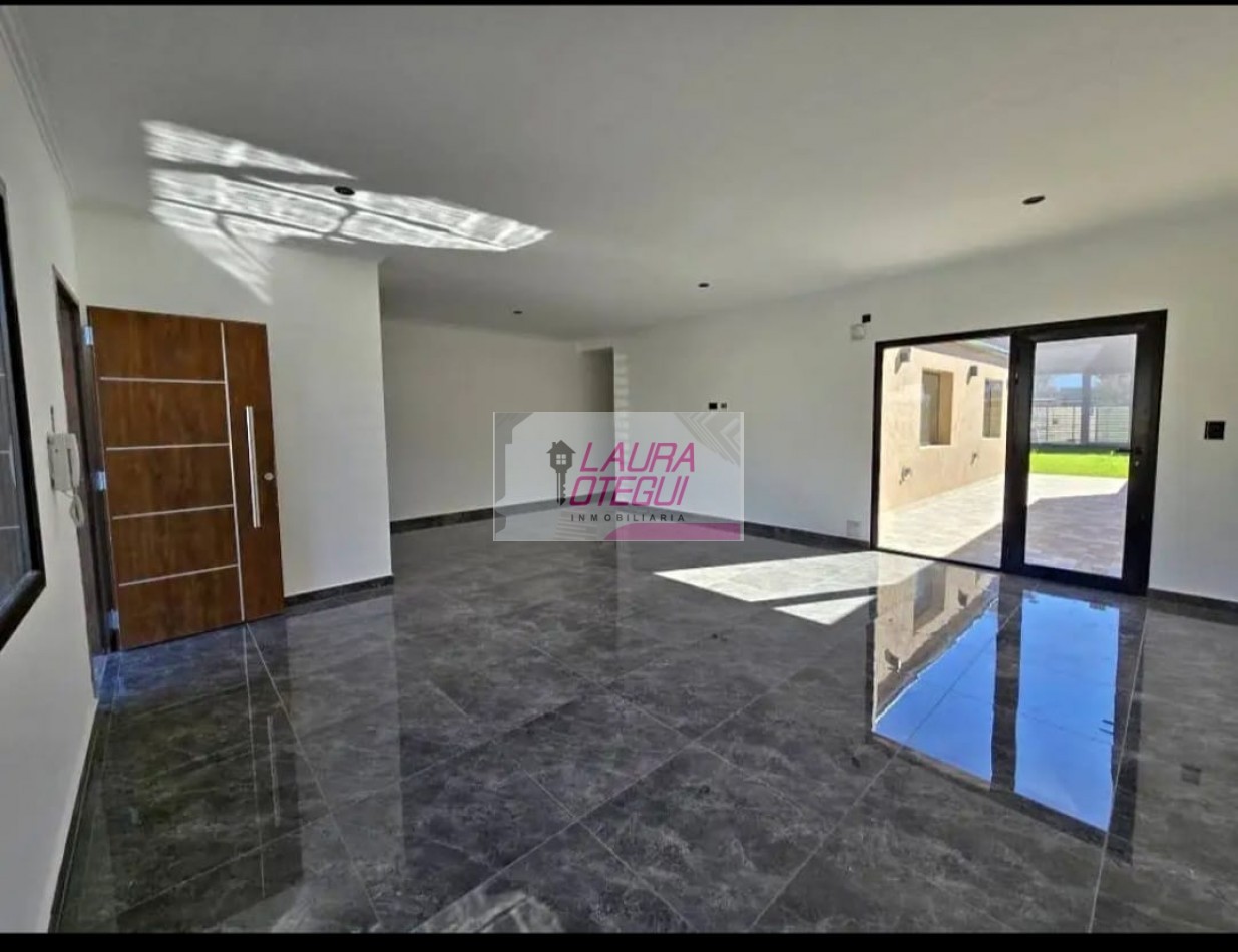 VENTA CASA A ESTRENAR Z0NA HIPODROMO 