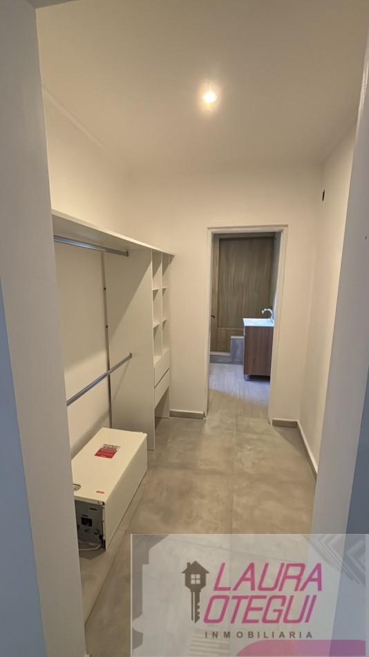 VENTA CASA 3 DORMITORIOS, ZONA SEMICENTRICA 